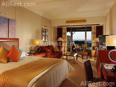 Four Seasons Hotel 29